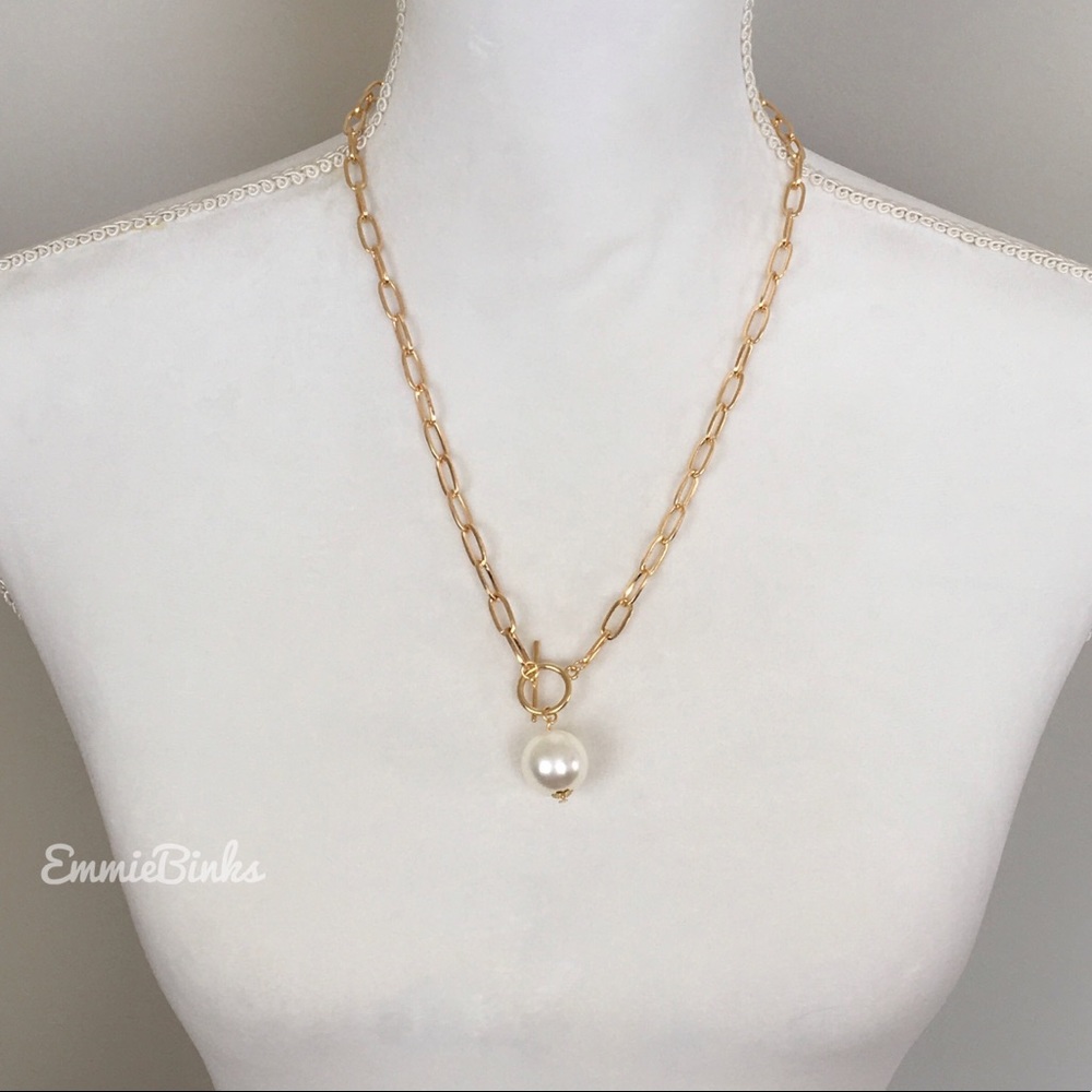 ✨3/$38 New Golden Paperclip Chain Faux Pearl Toggle Clasp Front Closure Necklace - Picture 7 of 16
